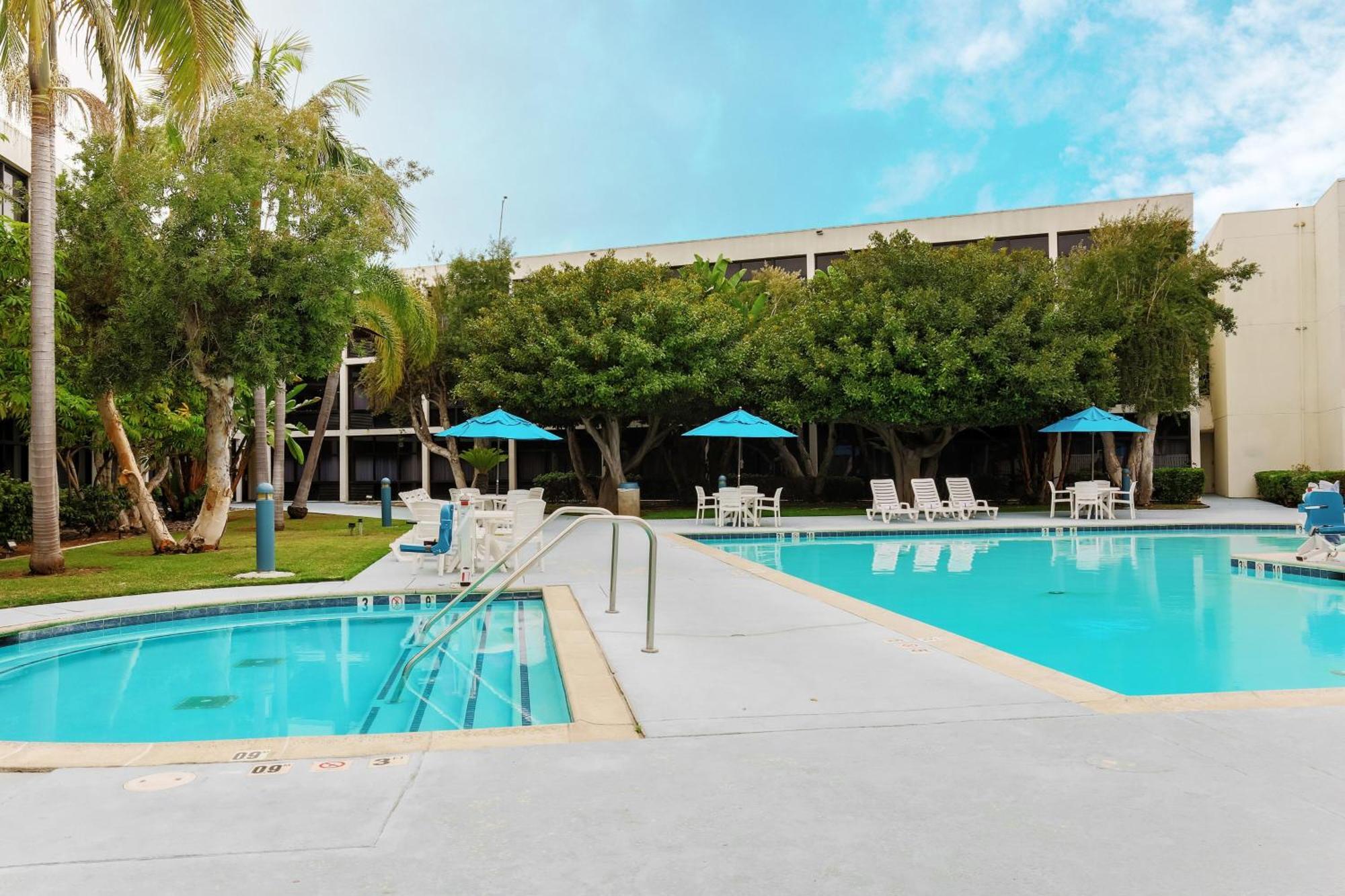 Four Points By Sheraton San Diego Hotel Exterior photo